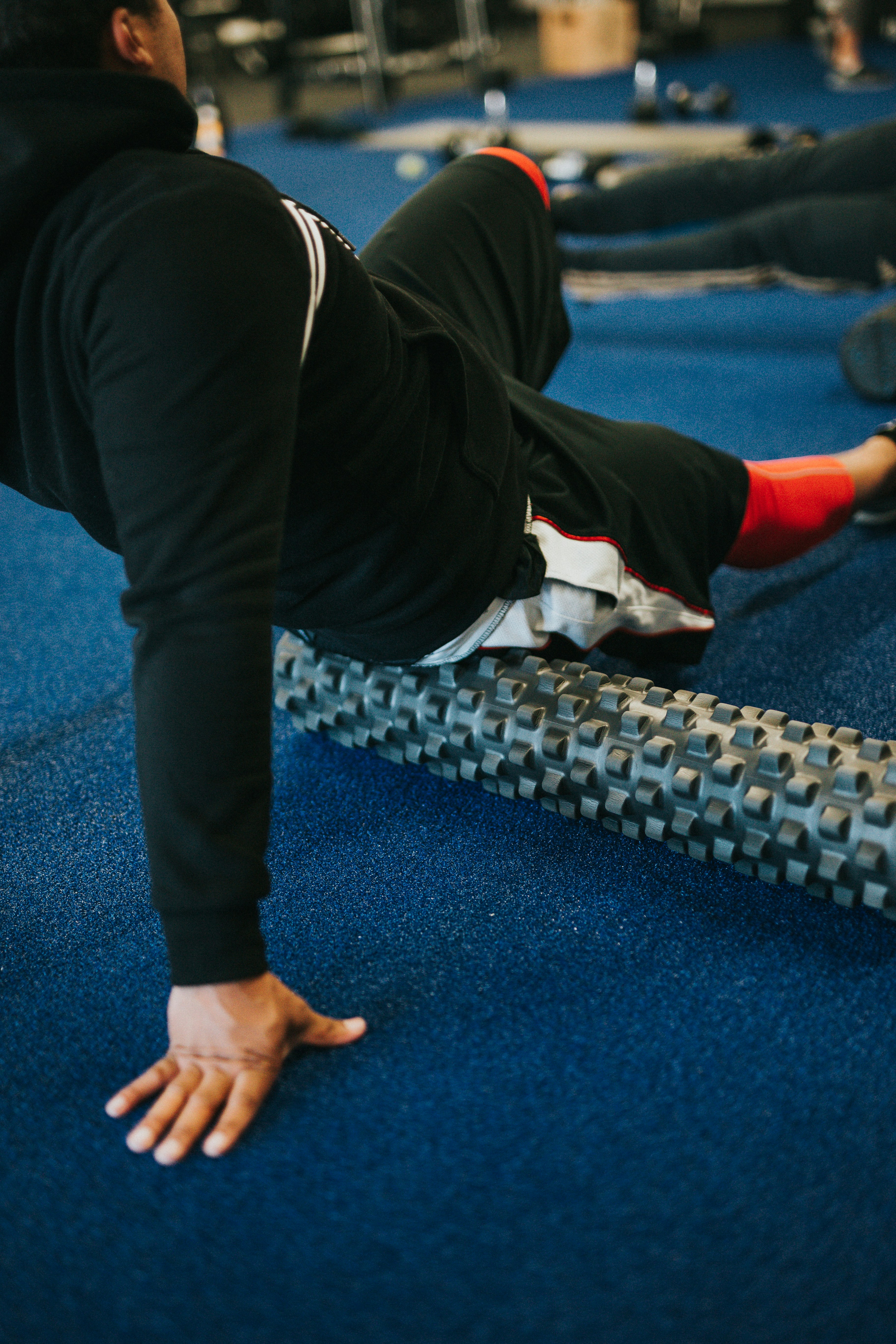 High-density foam roller with hard core